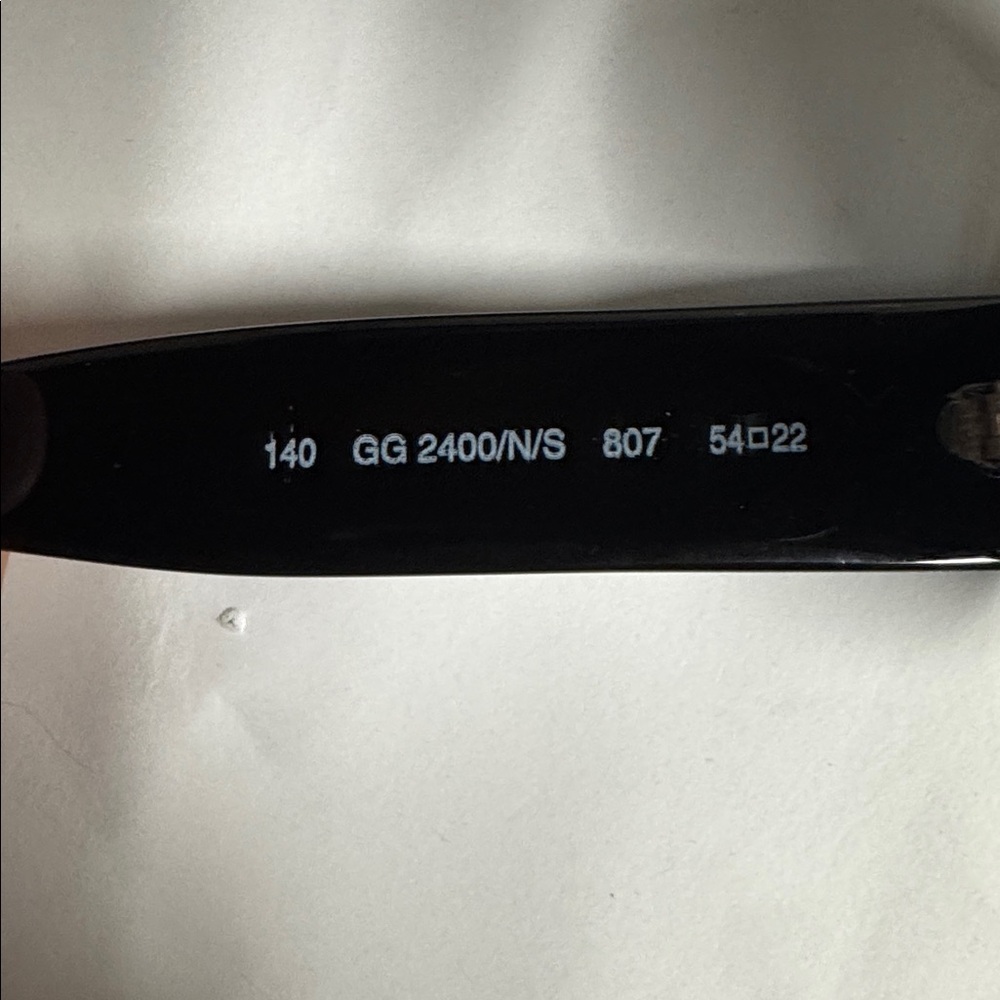 Authentic Gucci GG0061S Oval Black Sunglasses – Trending Y2K/Vintage 90s - Picture 6 of 6